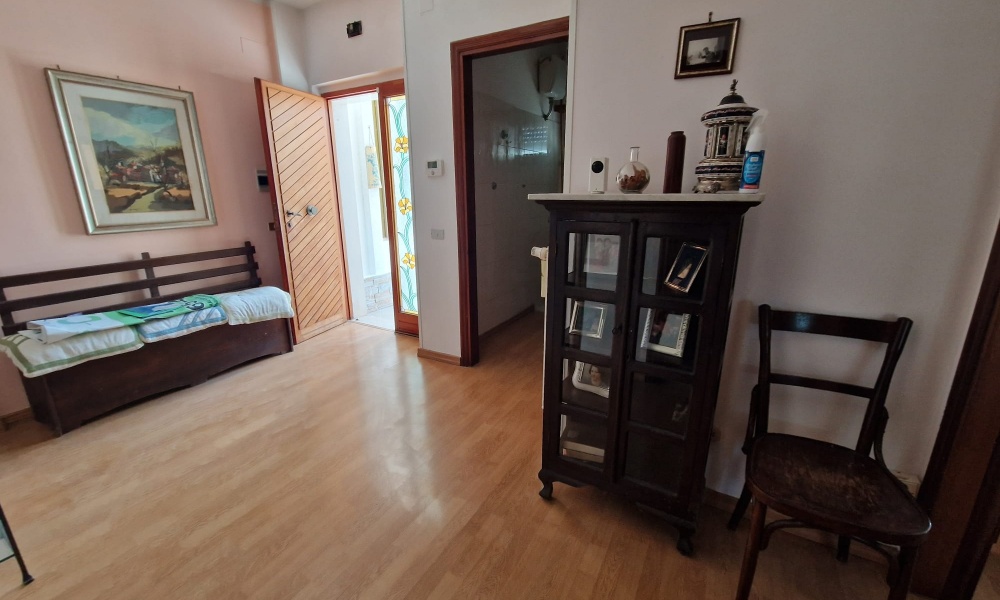 5 Rooms Rooms,Soluzione Indipendente,In Vendita,1322