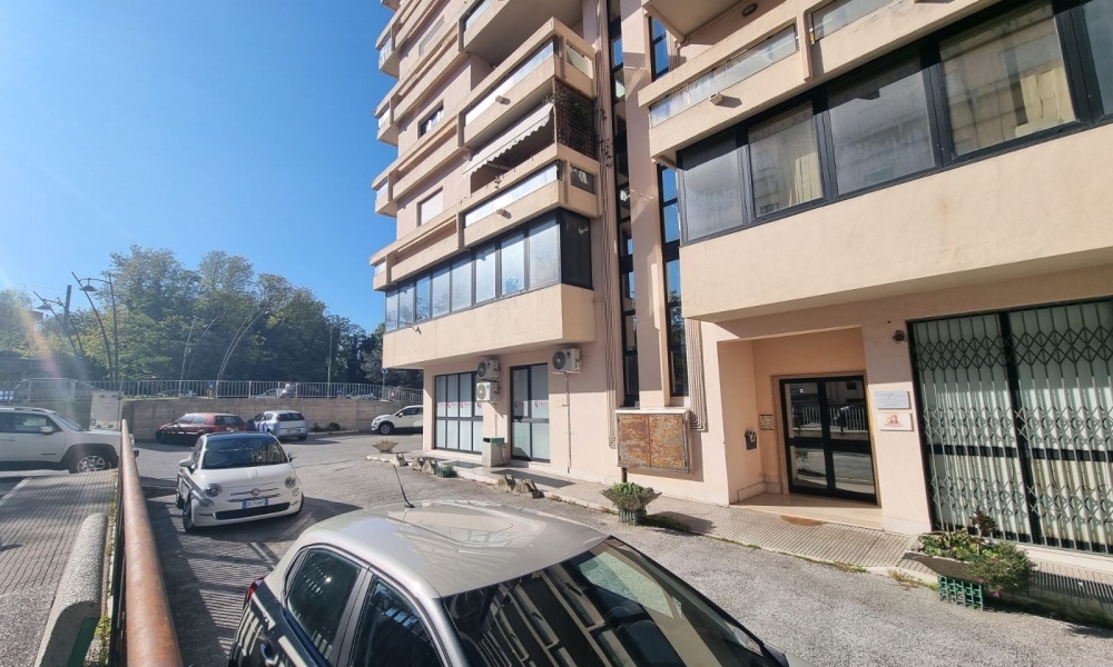 Viale dei Pentri, 86170, 6 Camere da letto Camere da letto, 6 Rooms Rooms,Appartamento,In Vendita,Viale dei Pentri,1,1424