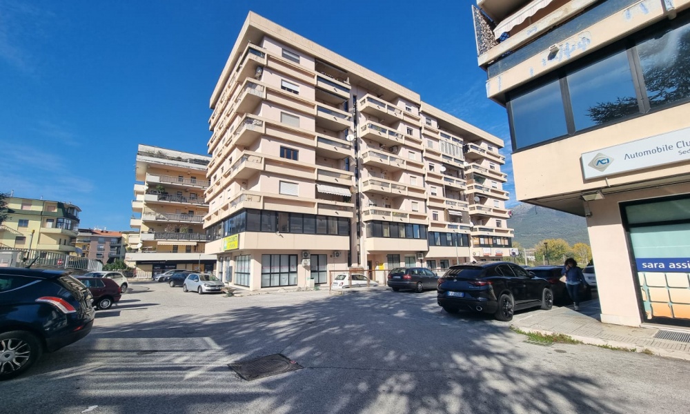 Viale dei Pentri, 86170, 6 Camere da letto Camere da letto, 6 Rooms Rooms,Appartamento,In Vendita,Viale dei Pentri,1,1424