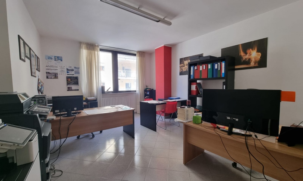 Viale dei Pentri, 86170, 6 Camere da letto Camere da letto, 6 Rooms Rooms,Appartamento,In Vendita,Viale dei Pentri,1,1424