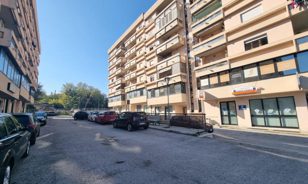 Viale dei Pentri, 86170, 6 Camere da letto Camere da letto, 6 Rooms Rooms,Appartamento,In Vendita,Viale dei Pentri,1,1424