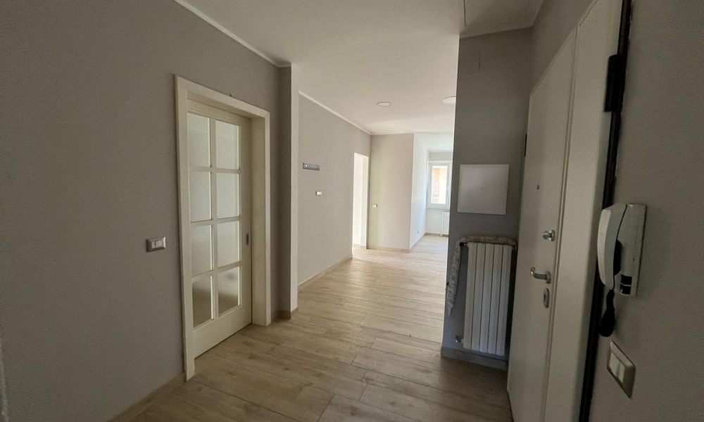 4 Rooms Rooms,Appartamento,In Vendita,1425