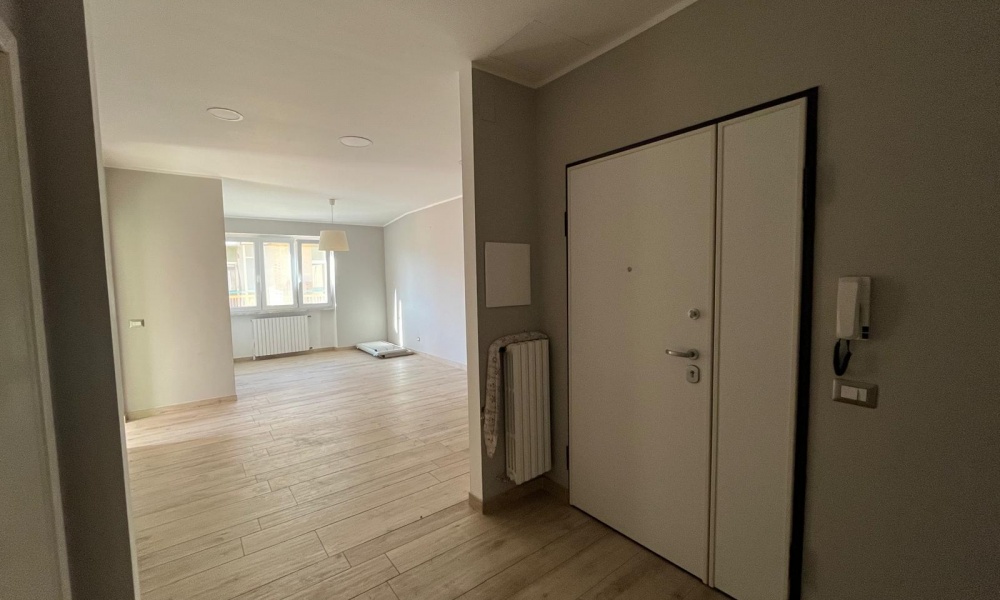 4 Rooms Rooms,Appartamento,In Vendita,1425