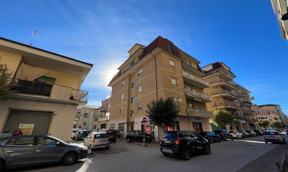 4 Rooms Rooms,Appartamento,In Vendita,1425